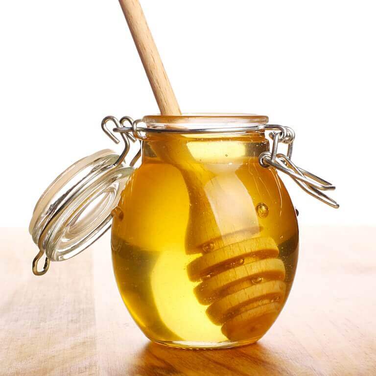 رس زدن عسل | رس کردن عسل | رس بستن عسل | شکرک زدن عسل طبیعی | سفیدانه